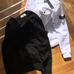 Hochwertige Stone Island Sweatshirts im White Washed Style