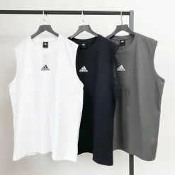 Luxuriöses Adidas Kurzarm-Baumwoll-Streifen-Design