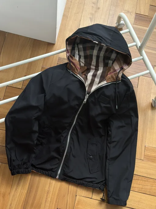 Bestseller Burberry Mantel Schwarz Polyester Plaid Luxus