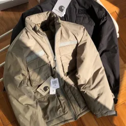 Hochwertige Carhartt Daunenjacken Grau Polyester Logo Kollektion