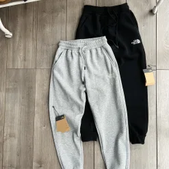 Hochwertige The North Face Jogginghose Schwarz Fleece Bestickt Luxus