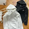 Premium The North Face Sweatshirts Schwarze Baumwolle Bestickte Kollektion