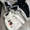 Bestseller The North Face Daunenjacken aus weißer Baumwolle im Logo-Stil