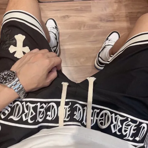 Luxuriöse Chrome Hearts Shorts aus schwarzer Seide mit Stickerei