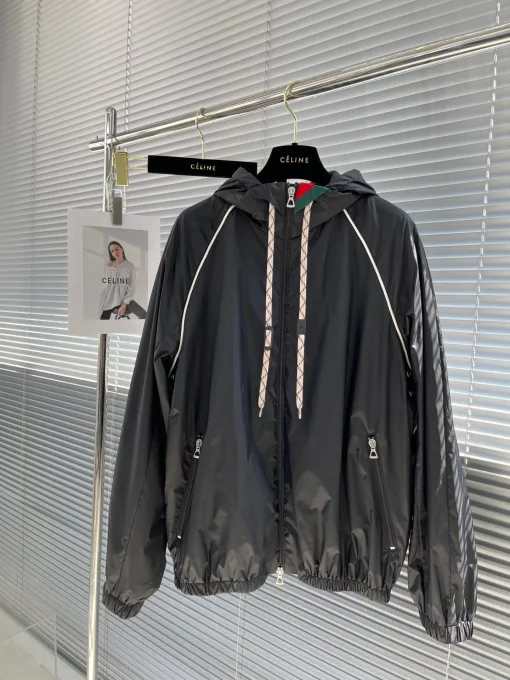 Hochwertige Gucci Mäntel Rot Nylon Casual Kollektion