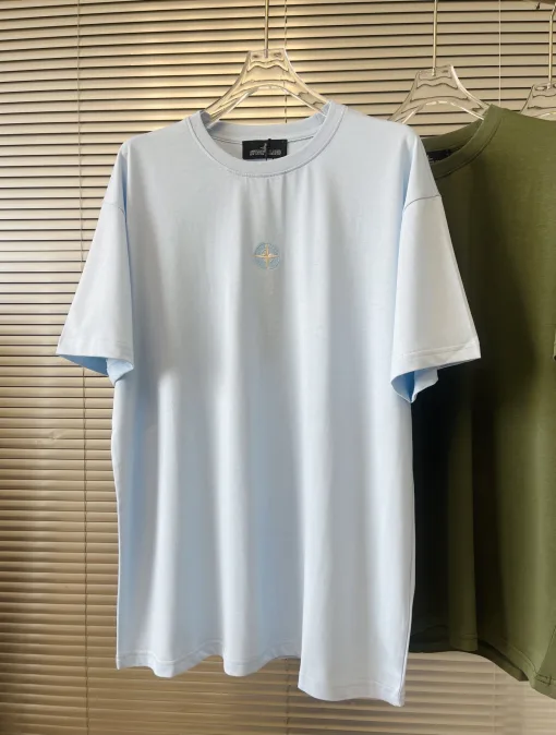 Hochwertiges Stone Island T-Shirt aus schwarzer Baumwolle im Stickerei-Stil