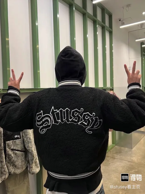 Hochwertige Chanel Mäntel Schwarze Wolle Streetwear Kollektion