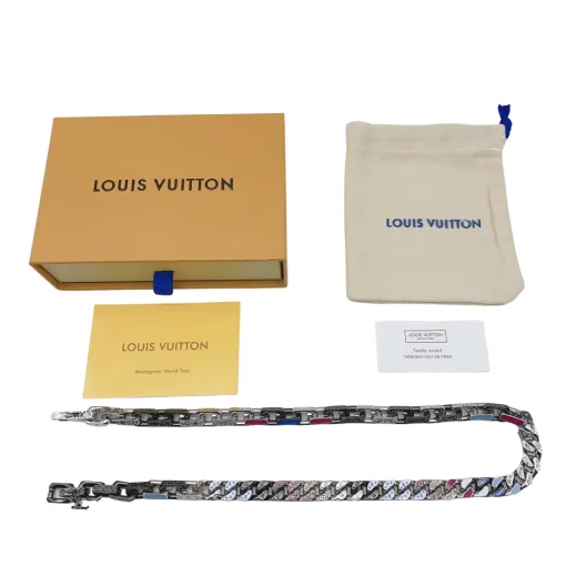 Premium Louis Vuitton Halskette im silbernen Logo-Stil