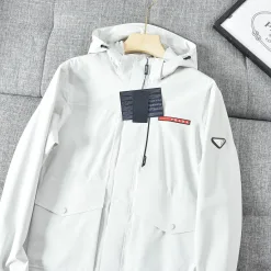 Bestseller Prada Mäntel Rot Casual Style