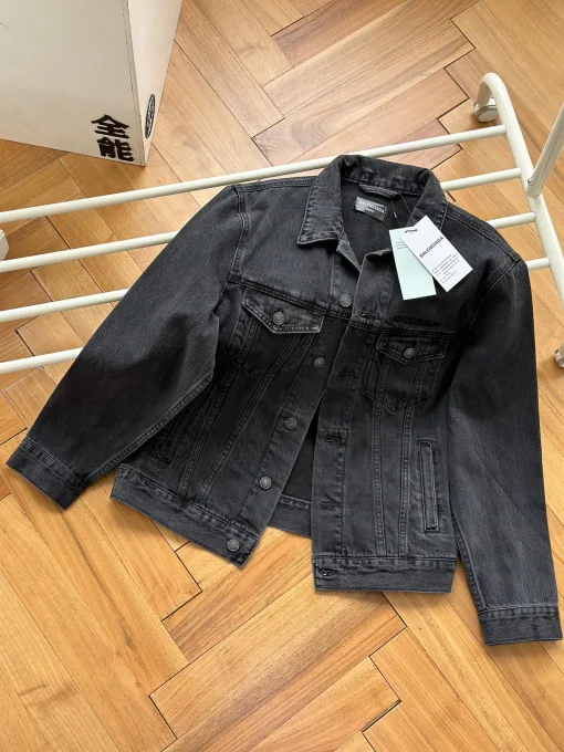 Hochwertige Balenciaga Coat Denim Logo Kollektion