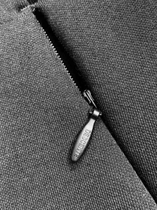 Hochwertige Descente-Hose in Schwarz im schicken Stil