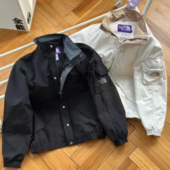 Premium-Qualität The North Face Jacken Lila bestickt Stil