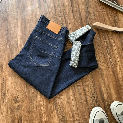 Hochwertige Dior Jeans im Denim-Print-Stil