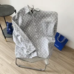 Bestseller Louis Vuitton Jacken im Blue Denim Print Style