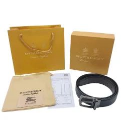 Hochwertiger Burberry Gürtel aus Leder im Vintage-Stil
