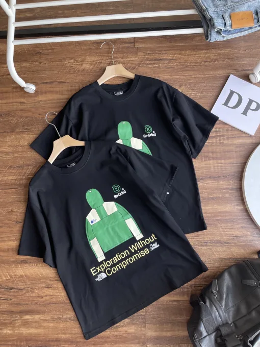 Premium The North Face Kurzarmhemden im Baumwolldruck-Stil