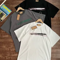 Hochwertiger Gucci Kurzarm Schwarzer Baumwolldruck Luxus