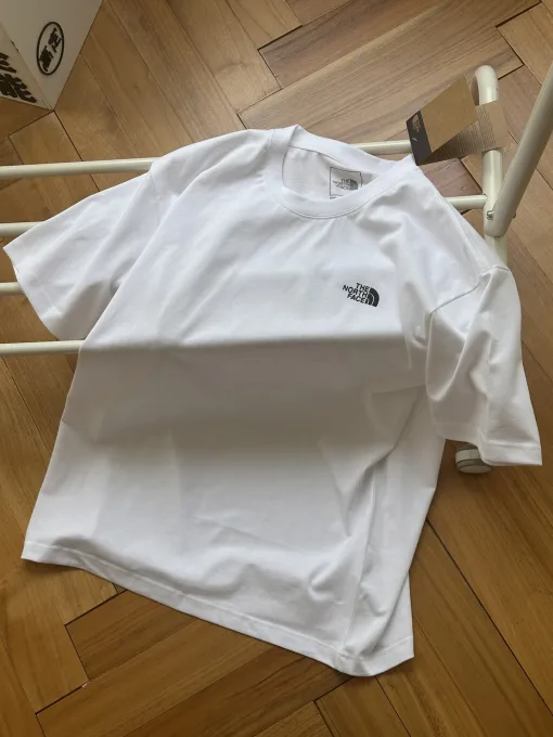 Bestseller The North Face Kurzarm-Kollektion mit weißem Baumwolldruck