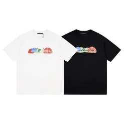 Premium Louis Vuitton Kurzarm-Kollektion mit schwarzem Print