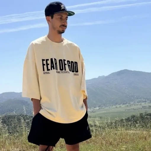 Hochwertige Fear Of God-Kollektion mit kurzen Ärmeln und Baumwolldruck