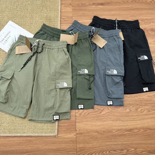 Premium-Shorts von The North Face im schwarzen Logo-Stil