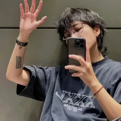 Premium Balenciaga Kurzarm Schwarz bestickt