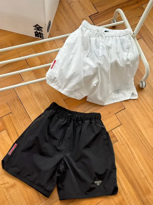 Luxus Prada Shorts Rotes Nylon Logo Luxus