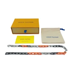 Meistverkaufte Louis Vuitton Halskette Schwarz Patchwork Luxus