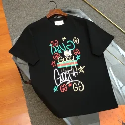 Hochwertige Gucci Kurzarm-Kollektion aus gewaschener schwarzer Baumwolle