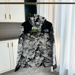Luxuriöse, atmungsaktive Jackenkollektion von The North Face
