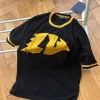 Hochwertiger Louis Vuitton Kurzarm-Strickpullover im gelben Logo-Stil