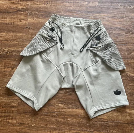 Luxus Adidas Shorts Silber Logo Luxus