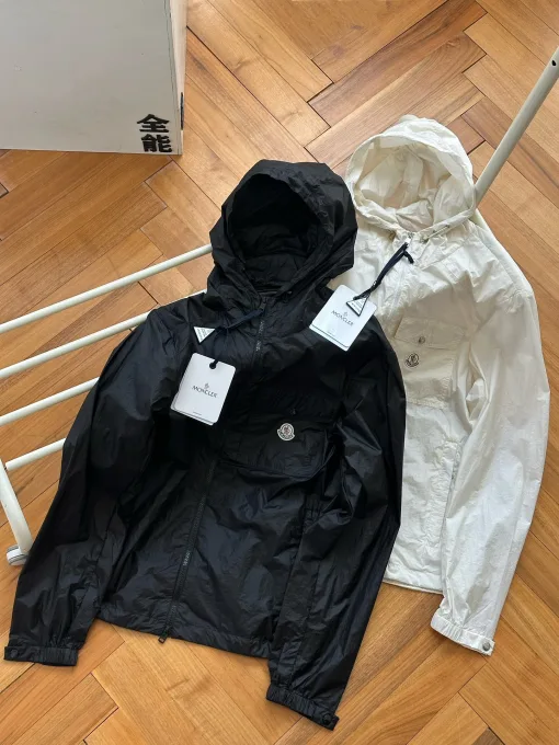 Premium Moncler Mantel Schwarz Nylon Solid Kollektion