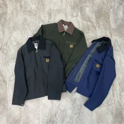 Hochwertige Carhartt-Jacke aus der Blue Canvas Washed Collection