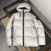 Luxus-Daunenjacken von Canada Goose aus weißem Nylon mit Stickerei