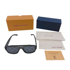 Hochwertige Louis Vuitton Brille im klassischen Schwarz