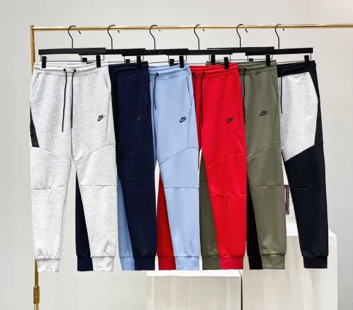 Luxuriöse Nike Hose im grauen Fleece-Stil