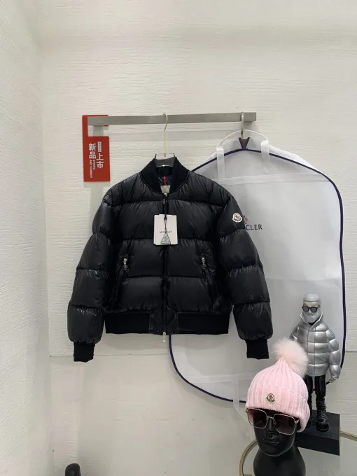Premium Moncler Mäntel Weiß Strick Sportliche Kollektion