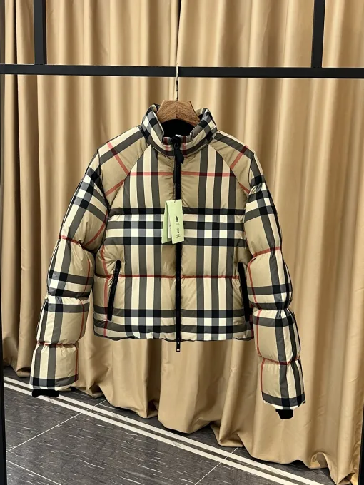 Hochwertige Burberry Daunenjacke Khaki Canvas Classic Luxury