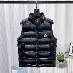 Hochwertige Moncler Mäntel Schwarz Nylon Moderne Kollektion
