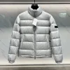 Hochwertige Dior-Jacken aus weißer Satin-Jacquard-Kollektion