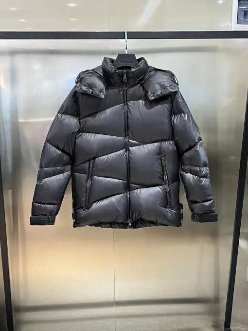 Moncler Daunenjacken in Premiumqualität aus schwarzem Polyester mit Logo-Kollektion
