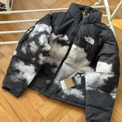 Premium-Qualität der The North Face Jacken-Nylon-Print-Kollektion