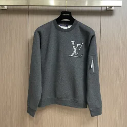 Hochwertige Louis Vuitton Sweatshirts aus Baumwolle im klassischen Stil