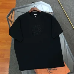 Hochwertige Loewe-Kollektion mit kurzen Ärmeln und weißer Baumwolle und Stickerei