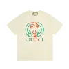 Hochwertige Gucci Kurzarm-Kollektion mit schwarzem Print