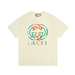 Hochwertige Gucci Kurzarm-Kollektion mit schwarzem Print