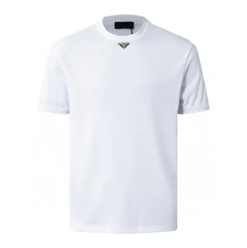 Hochwertiges Prada-Shirt mit kurzen Ärmeln und gewaschener Baumwolle