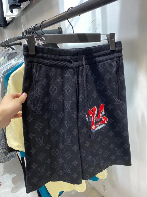 Luxus-Shorts aus schwarzer Baumwoll-Jacquard-Kollektion von Louis Vuitton