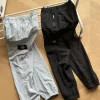 Hochwertige Stone Island Hose aus schwarzer Nylon-Solid-Kollektion